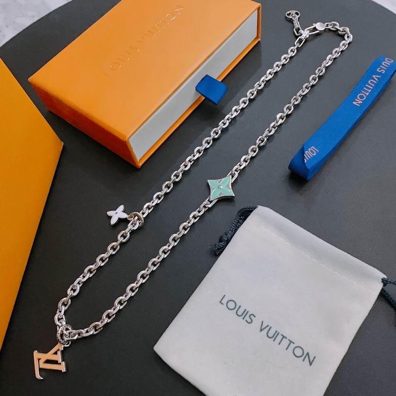 LV Necklace 03lyr424